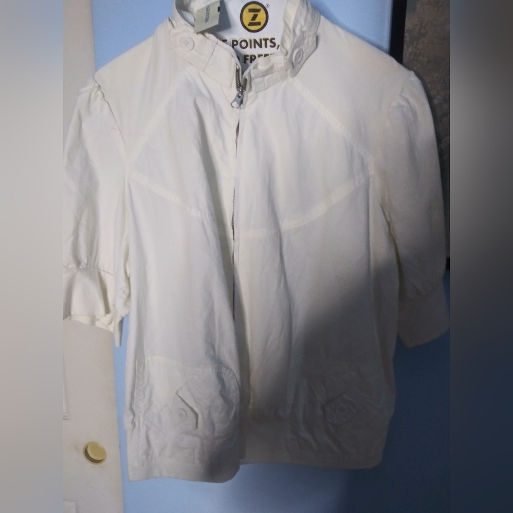 NWT-Mauricess White Zip-Up Jacket